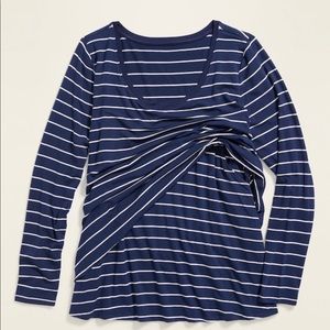 Old Navy double layer nursing top size medium